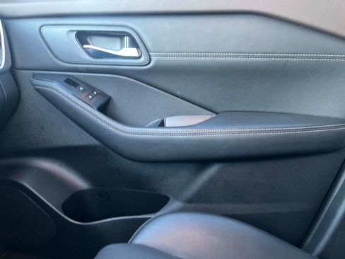 Certified 2022 Nissan Rogue SV w/ SV Premium Package image 23