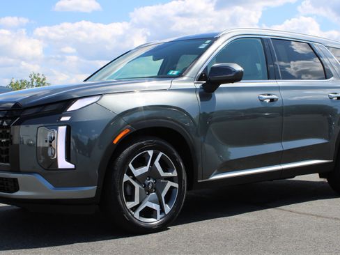 Used 2024 Hyundai Palisade SEL w/ Premium Package AWD/4WD image 16