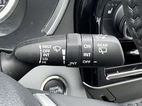 Certified 2022 Toyota Highlander XLE image 34