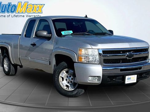 Used 2010 Chevrolet Silverado 1500 LT w/ Power Pack Plus AWD/4WD image 3