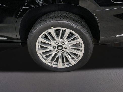 New 2026 Cadillac Escalade Luxury image 18