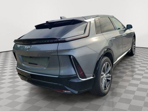 Certified 2024 Cadillac Lyriq Luxury AWD/4WD image 6
