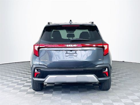Used 2024 Kia Seltos EX image 6