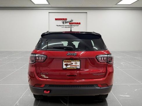 Used 2025 Jeep Compass Trailhawk AWD/4WD image 6
