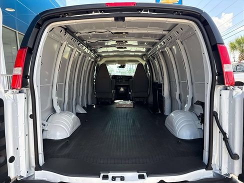 New 2026 Chevrolet Express 2500 Extended w/ Safety Package RWD image 6