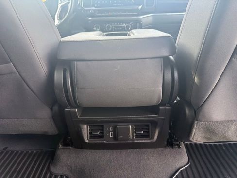 Used 2023 Chevrolet Silverado 1500 LT AWD/4WD image 16