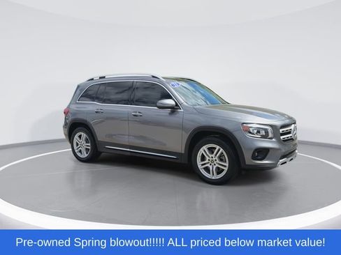 Used 2021 Mercedes-Benz GLB 250 4MATIC w/ Premium Package image 9