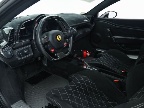 Certified 2015 Ferrari 458 Speciale Coupe RWD image 2