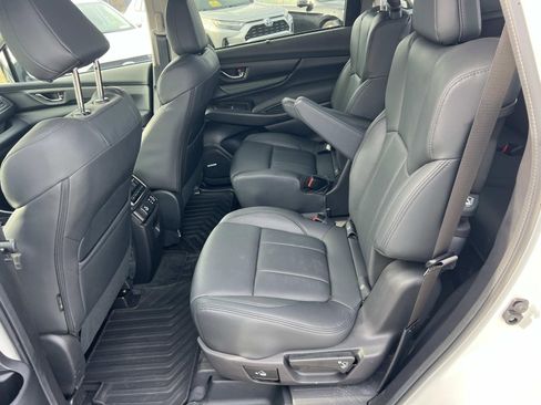 Certified 2025 Subaru Ascent Bronze Edition w/ Onyx Package image 20