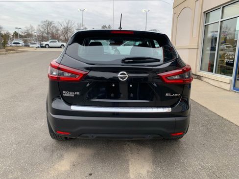 Used 2020 Nissan Rogue Sport SL w/ Premium Package image 6