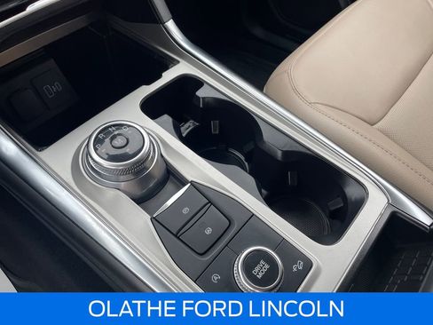 Certified 2021 Ford Explorer Limited w/ Equipment Group 301A image 28