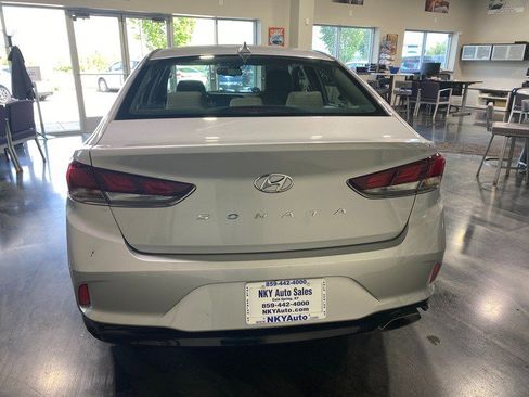 Used 2019 Hyundai Sonata SEL w/ Tech Package 02 FWD image 7