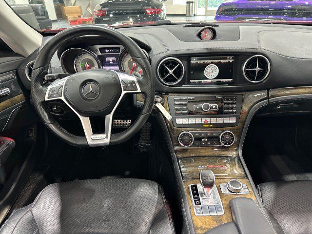 Used 2015 Mercedes-Benz SL 550 w/ Driver Assistance Package image 48