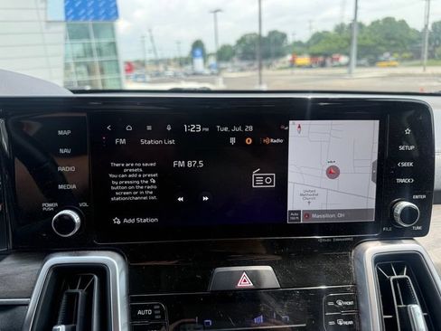 Certified 2023 Kia Sorento X-Line EX AWD/4WD image 11