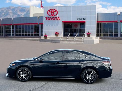 Used 2021 Toyota Camry SE FWD image 6