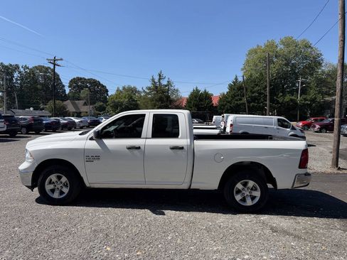 Used 2019 RAM 1500 Tradesman w/ Chrome Appearance Group AWD/4WD image 7