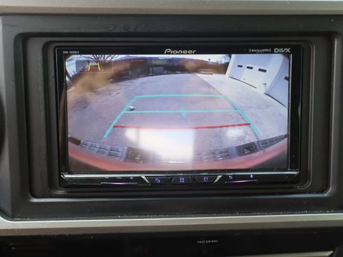 Used 2018 Toyota Tacoma SR5 image 29