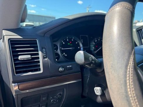Used 2016 Toyota Land Cruiser AWD/4WD image 33