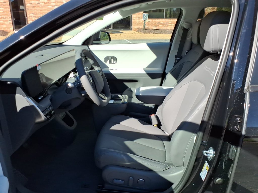 New 2027 Hyundai Ioniq 5 SEL RWD image 7