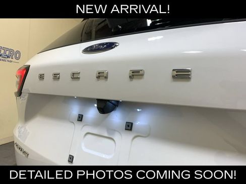 Used 2023 Ford Escape Active AWD/4WD image 16