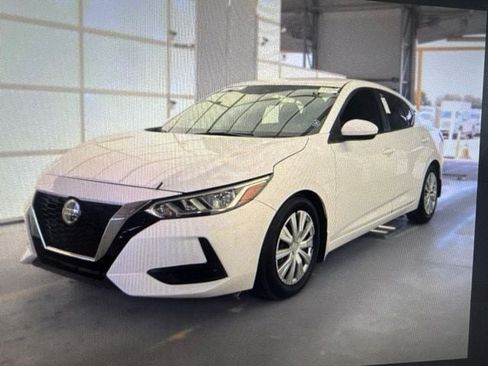 Used 2020 Nissan Sentra S FWD image 2