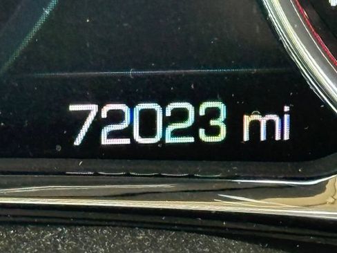 Used 2017 GMC Acadia Denali w/ Technology Package AWD/4WD image 22