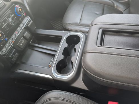 Certified 2020 Chevrolet Silverado 2500 LTZ w/ LTZ Premium Package AWD/4WD image 29