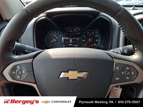 Used 2017 Chevrolet Colorado Z71 AWD/4WD image 21