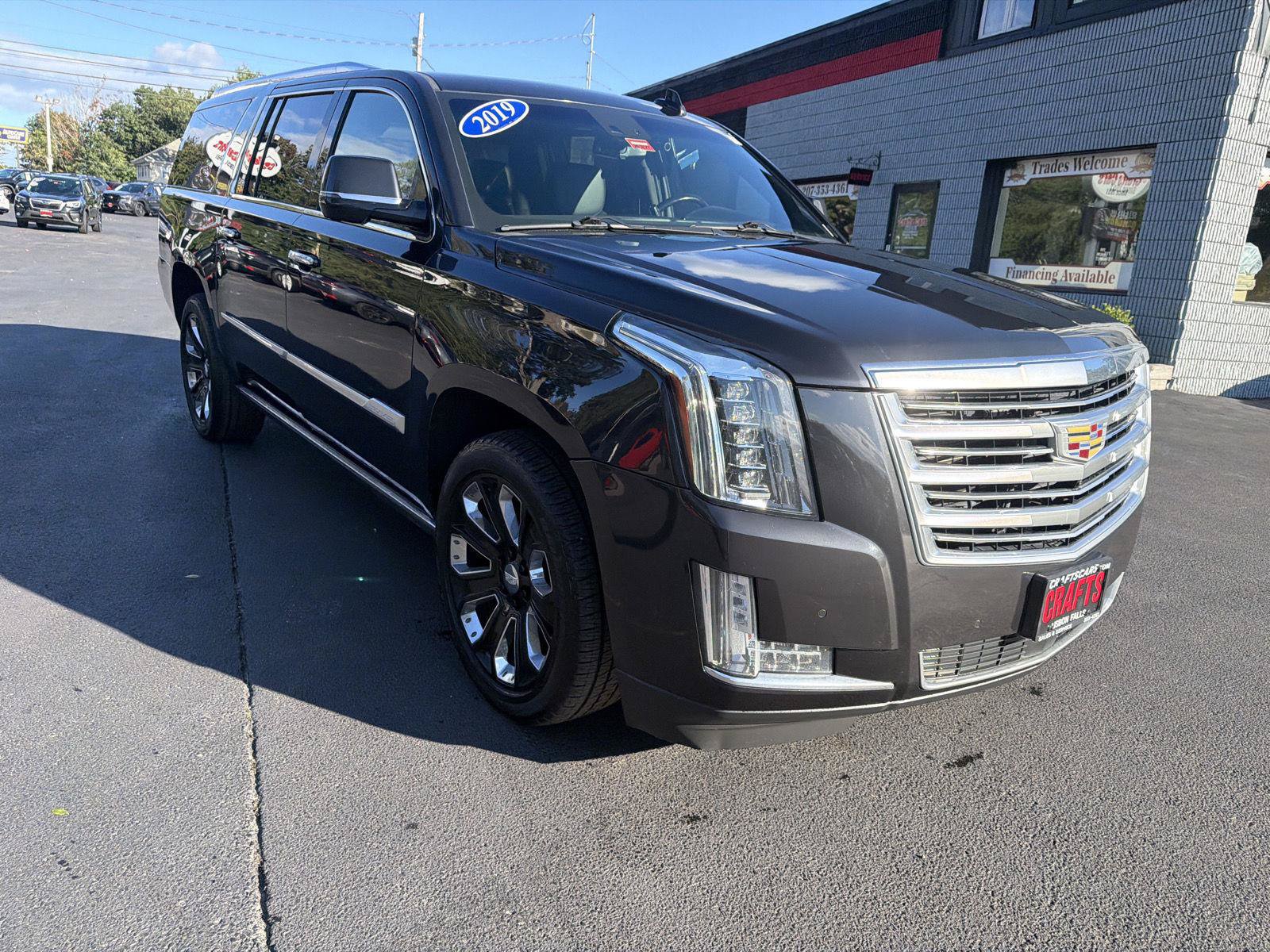 Used 2019 Cadillac Escalade ESV Platinum AWD/4WD image 7