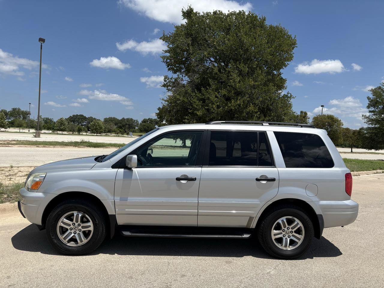 Used 2004 Honda Pilot EX image 21