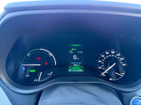 Used 2021 Toyota Sienna LE image 25