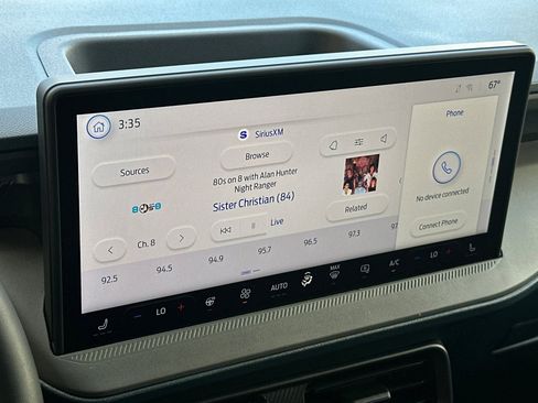 Certified 2025 Ford Maverick Lariat w/ Black Appearance Package image 16