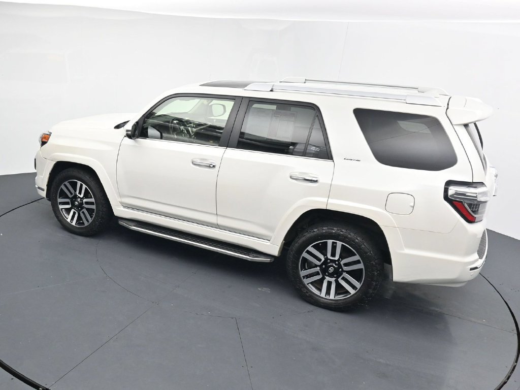 Used 2017 Toyota 4Runner Limited AWD/4WD image 33