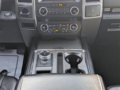 Used 2020 Ford Expedition Max XLT w/ Equipment Group 202A image 19