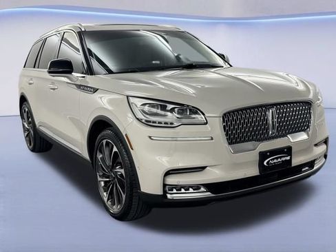 Used 2023 Lincoln Aviator Reserve w/ Equipment Group 201A RWD image 1