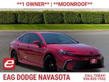 Used 2025 Toyota Camry SE image 1
