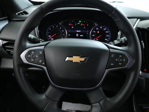 Used 2023 Chevrolet Traverse LT image 12