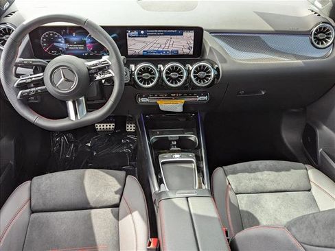 Certified 2025 Mercedes-Benz GLA 250 image 14