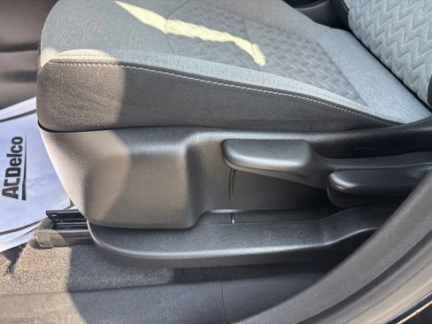 Used 2023 Chevrolet Equinox LS w/ LPO, Cargo Package FWD image 21