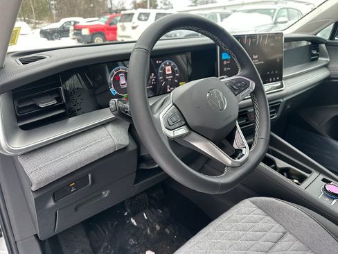 New 2026 Volkswagen Tiguan S image 6