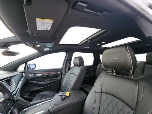 Used 2024 Buick Enclave Avenir w/ Avenir Technology Package image 20