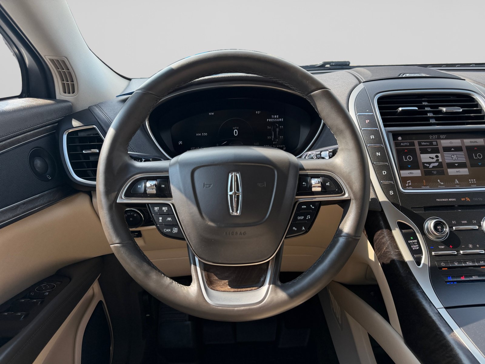 Used 2019 Lincoln Nautilus Reserve FWD image 11