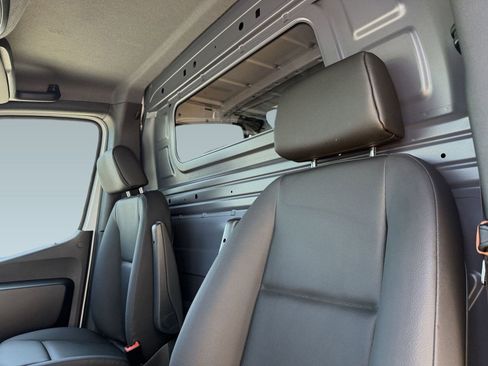 New 2025 Mercedes-Benz Sprinter 2500 image 22