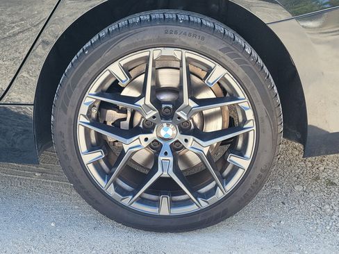 Used 2025 BMW 330i Sedan w/ Convenience Package image 9