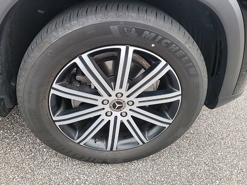 Used 2025 Mercedes-Benz GLE 350 4MATIC image 16