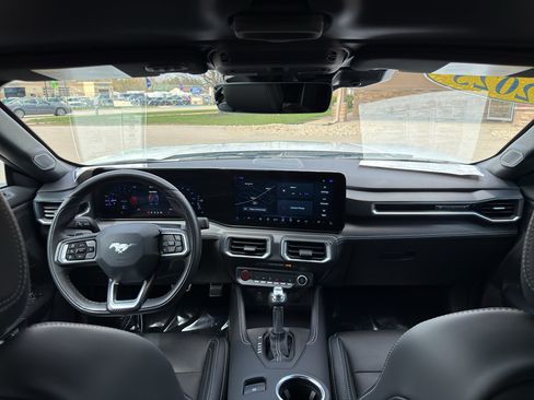 Used 2025 Ford Mustang GT Premium RWD image 25