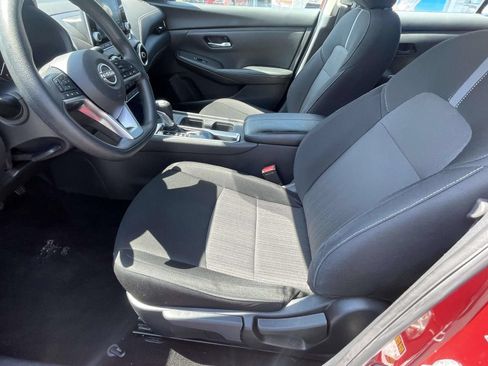 Used 2025 Nissan Sentra SV FWD image 12
