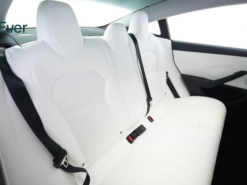 Used 2025 Tesla Model 3 Performance AWD/4WD image 5