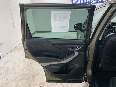 Used 2023 Subaru Forester Limited image 21