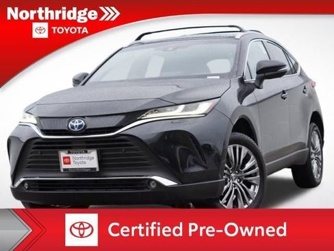 Certified 2024 Toyota Venza XLE image 1